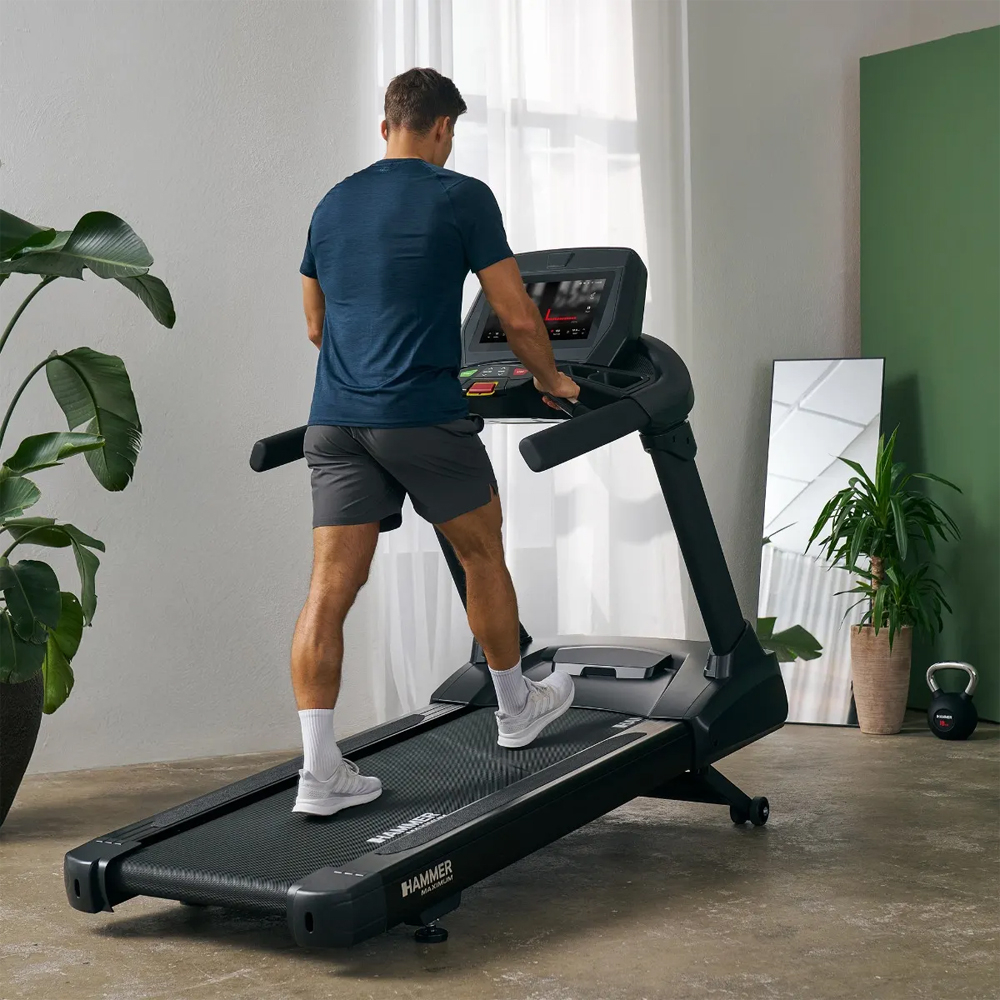 Hammer Maximum TR8000 Treadmill 1